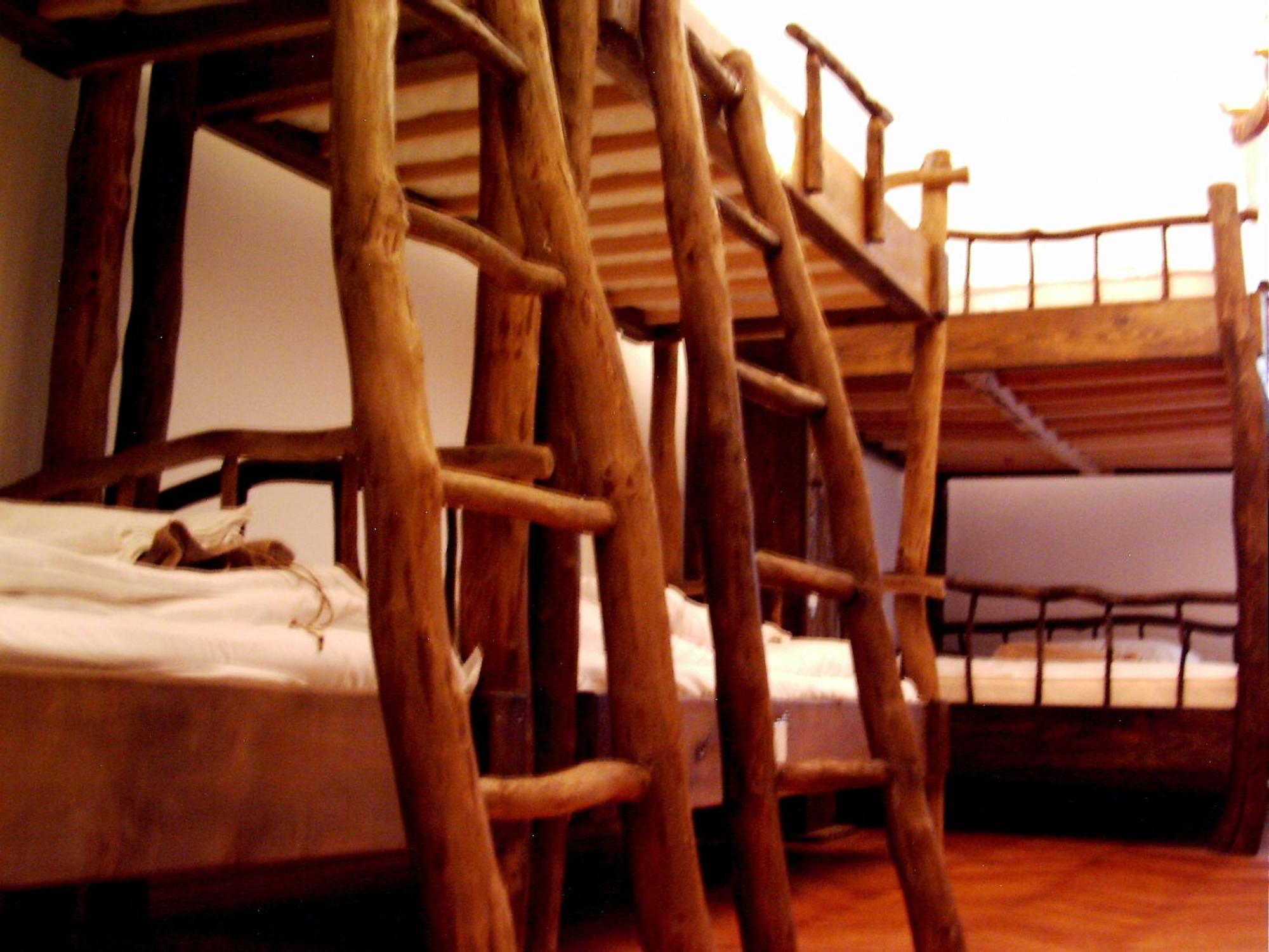 إلفيف Ghostel - Medieval Hostel المظهر الخارجي الصورة